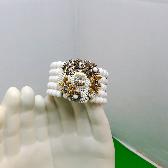 unsigned Miriam Haskell memory wire bracelet Jewelry - Unsigned Miriam Haskell memory wire bracelet